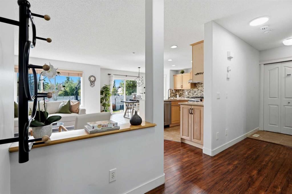 156 Covehaven Terrace NE, Calgary — photo 5 of 42