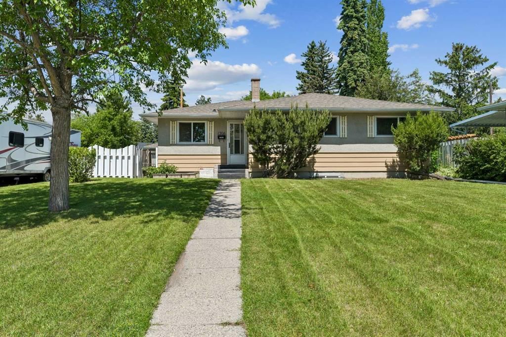 1306 87 Avenue SW, Calgary — main listing photo