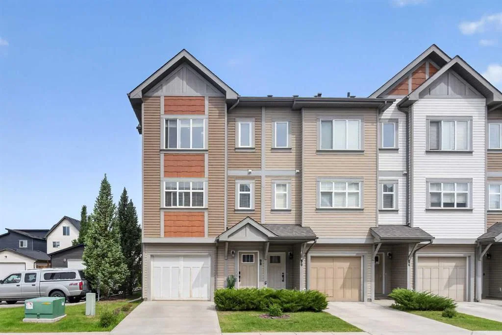 98 Copperstone Common SE, Calgary — photo 2 of 47