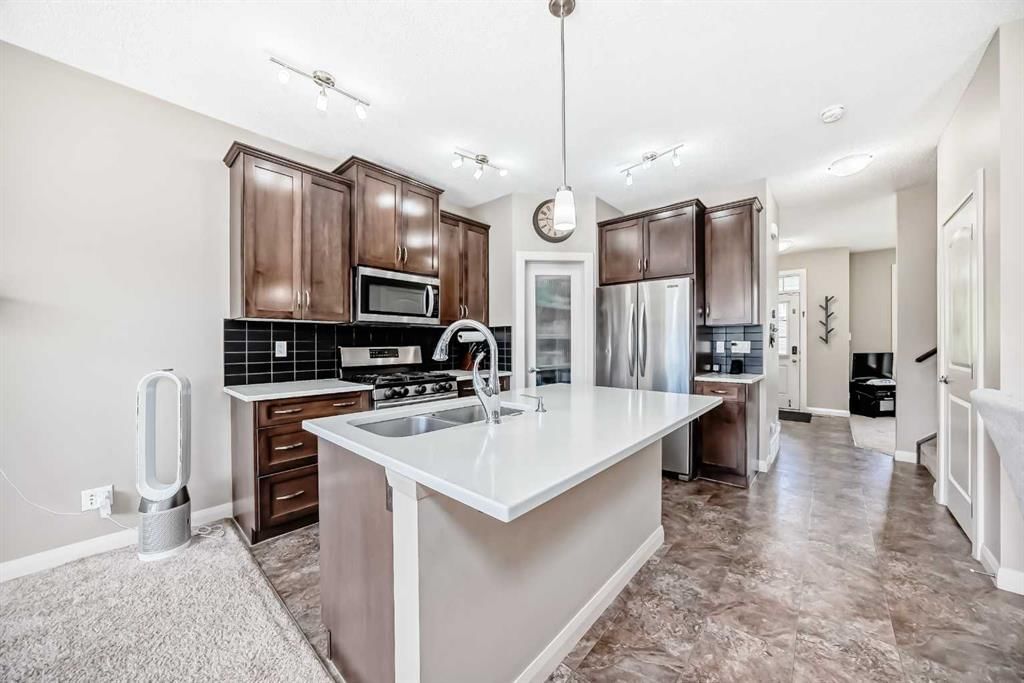 176 Evanspark Gardens, Calgary — photo 4 of 31