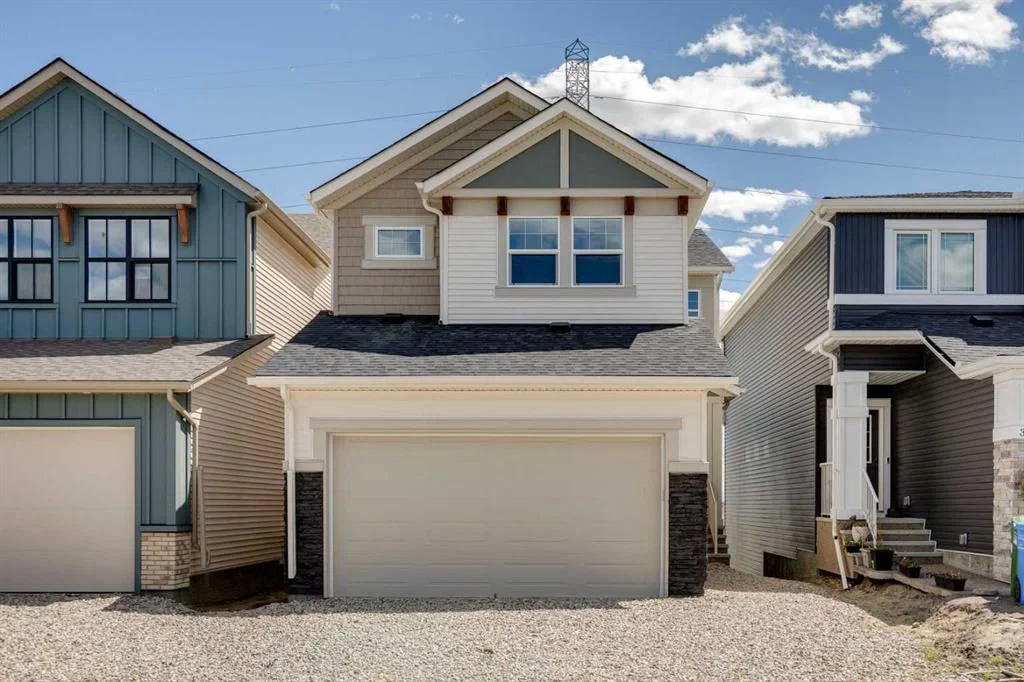 374 Hotchkiss Manor SE, Calgary — main listing photo