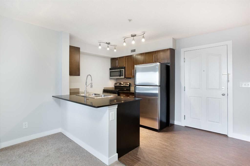 320, 7110 80 Avenue NE, Calgary — photo 3 of 27