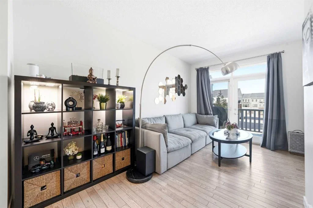 14 Nolan Hill Gate NW, Calgary — main listing photo