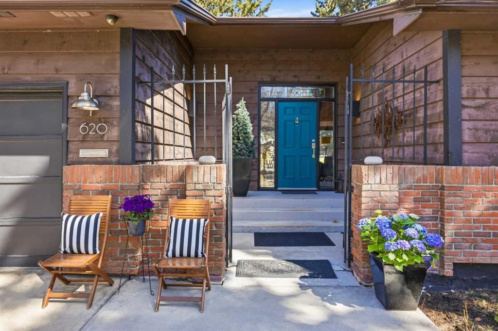 620 Lansdowne Avenue SW, Calgary — photo 4 of 49
