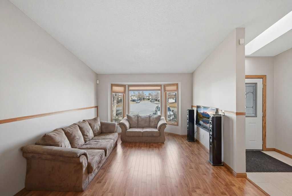 119 Macewan Meadow Way NW, Calgary — photo 5 of 44