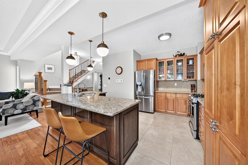 67, 100 Signature Way SW, Calgary — photo 4 of 36