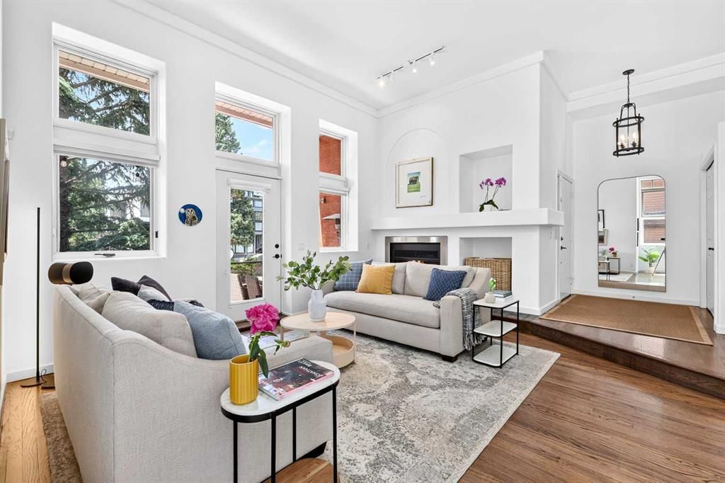 102, 3650 2 Street SW, Calgary — main listing photo