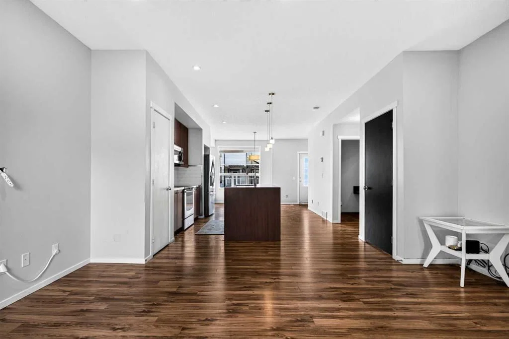 179 Copperstone Cove SE, Calgary — photo 5 of 32