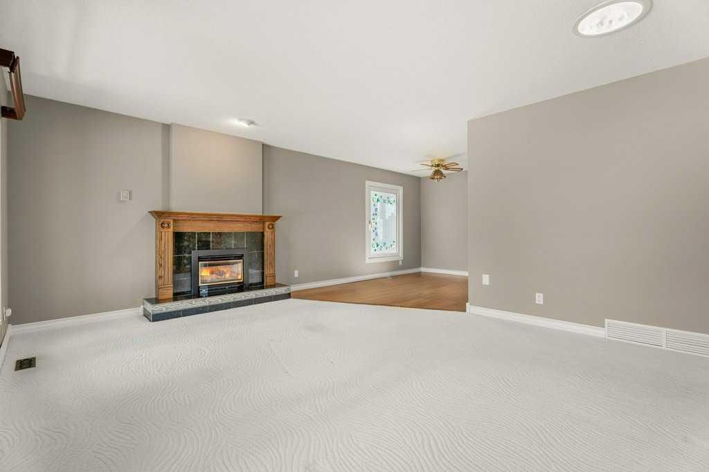 2843 Cedar Ridge Drive SW, Calgary — photo 5 of 50