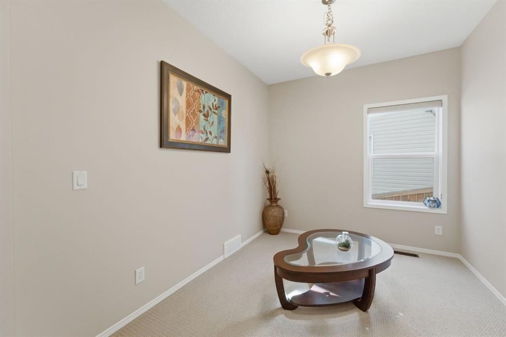 107 Everoak Green SW, Calgary — photo 4 of 47