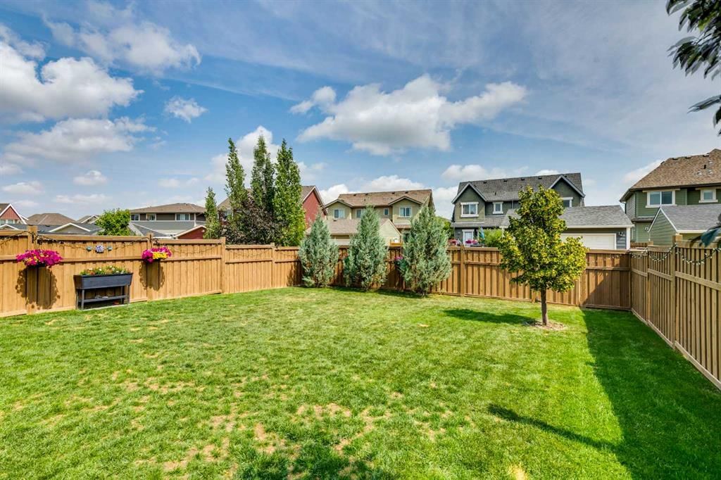 52 Marquis Crescent SE, Calgary — photo 4 of 50