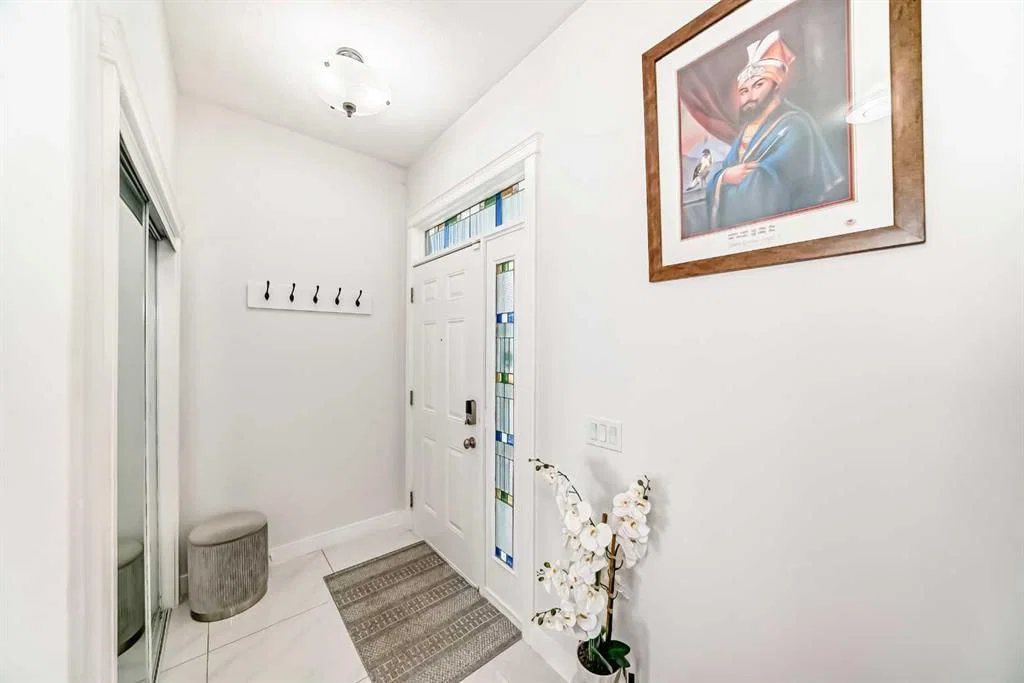 11 Taralake Way NE, Calgary — photo 4 of 41