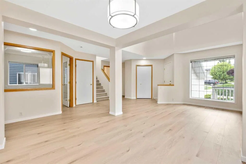 117 Millview Park SW, Calgary — photo 5 of 43