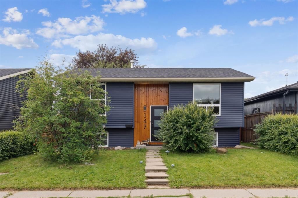 147 Falchurch Crescent NE, Calgary — main listing photo