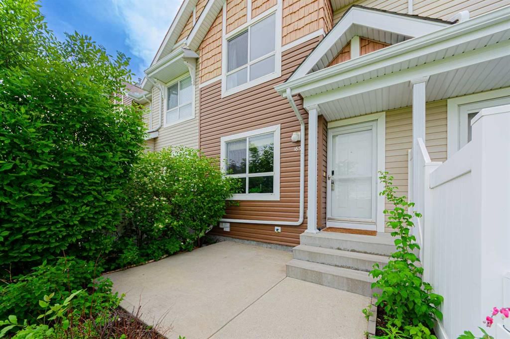 165 Tuscany Court NW, Calgary — photo 4 of 32
