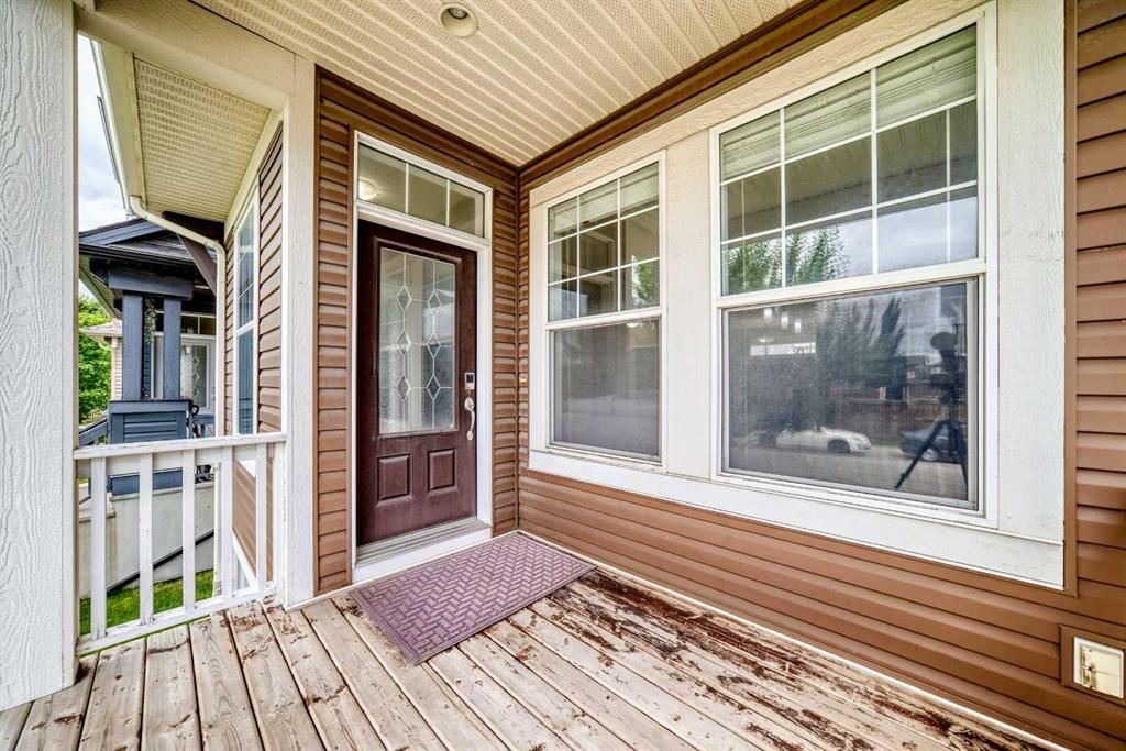 114 Auburn Bay Crescent SE, Calgary — photo 3 of 46