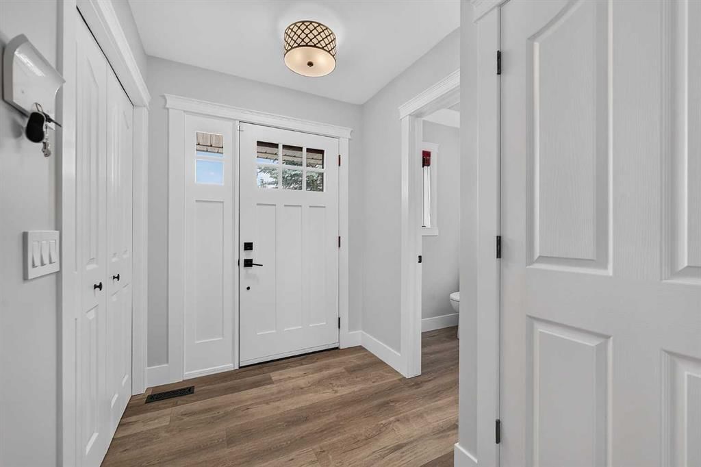 82 Douglasview Circle SE, Calgary — photo 3 of 50