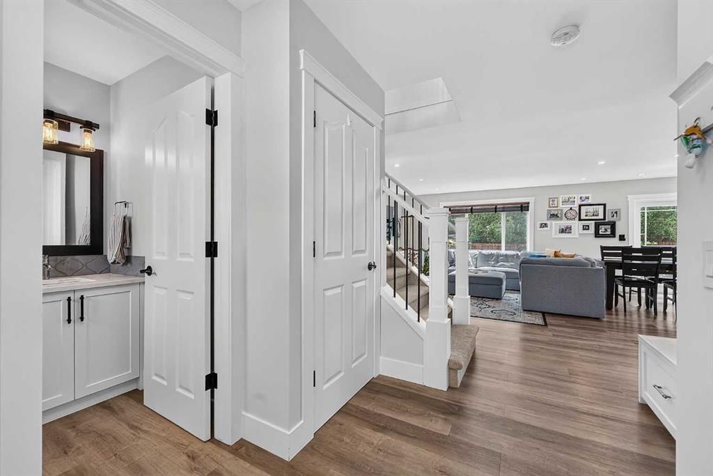 82 Douglasview Circle SE, Calgary — photo 4 of 50