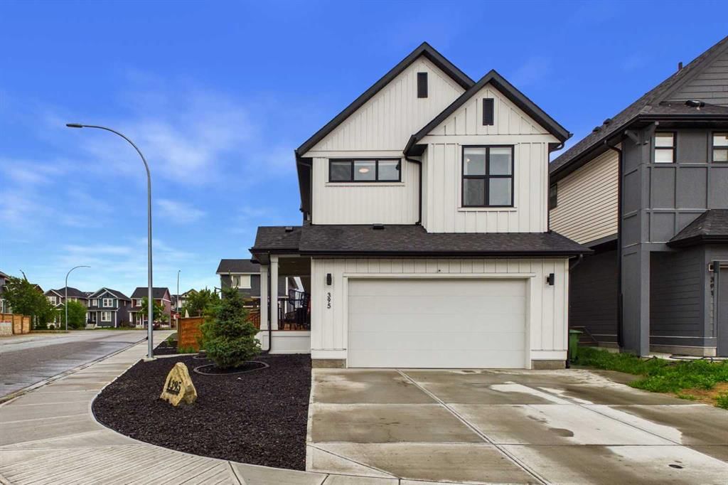 395 Copperhead Way SE, Calgary — main listing photo
