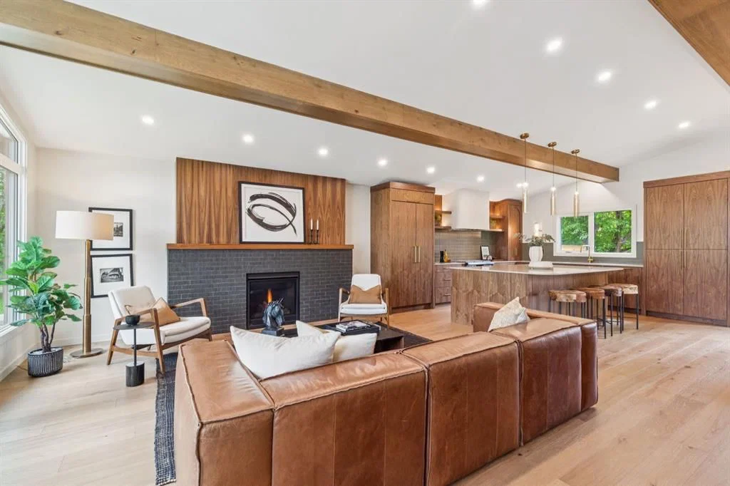 1311 Carlyle Road SW, Calgary — photo 5 of 47