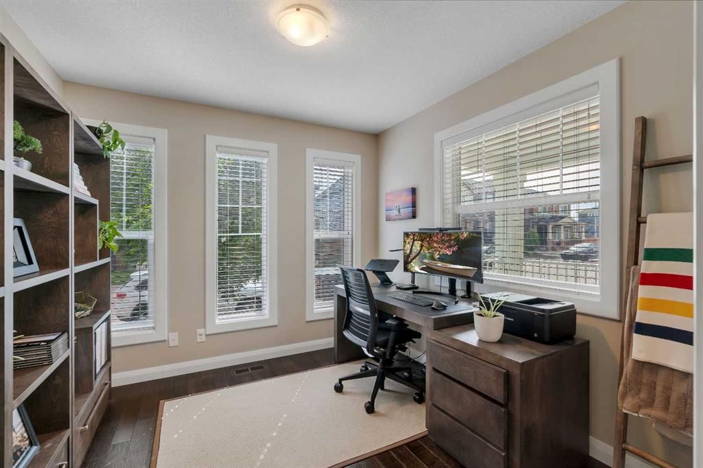 18 Evanscrest Rise NW, Calgary — photo 4 of 40
