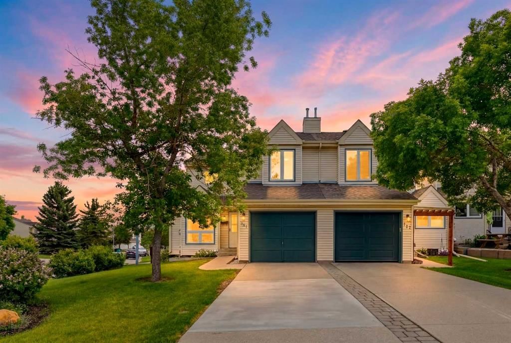 781 Sandringham Place NW, Calgary — main listing photo