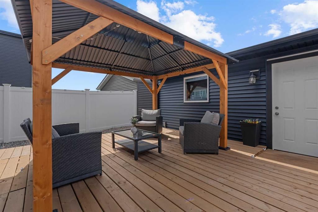 37 Legacy Glen Point SE, Calgary — photo 4 of 50