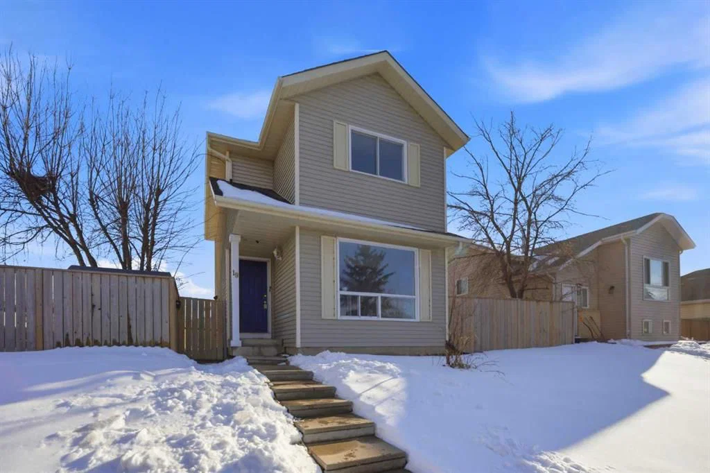 19 Appletree Close SE, Calgary — main listing photo