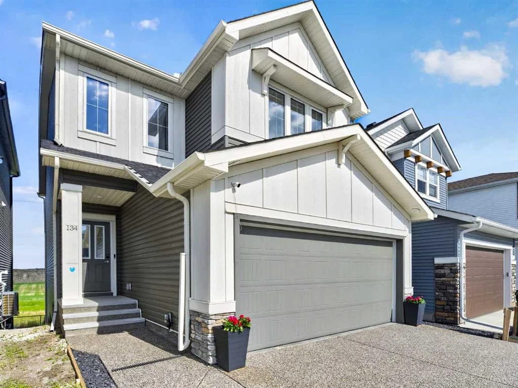 134 Hotchkiss Manor SE, Calgary — photo 4 of 49