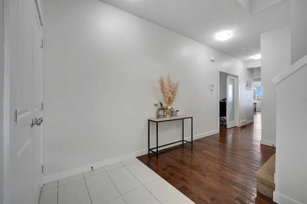 129 Covecreek Bay NE, Calgary — photo 3 of 50