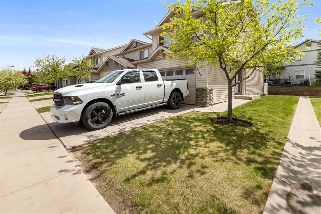 2323 Eversyde Avenue SW, Calgary — main listing photo