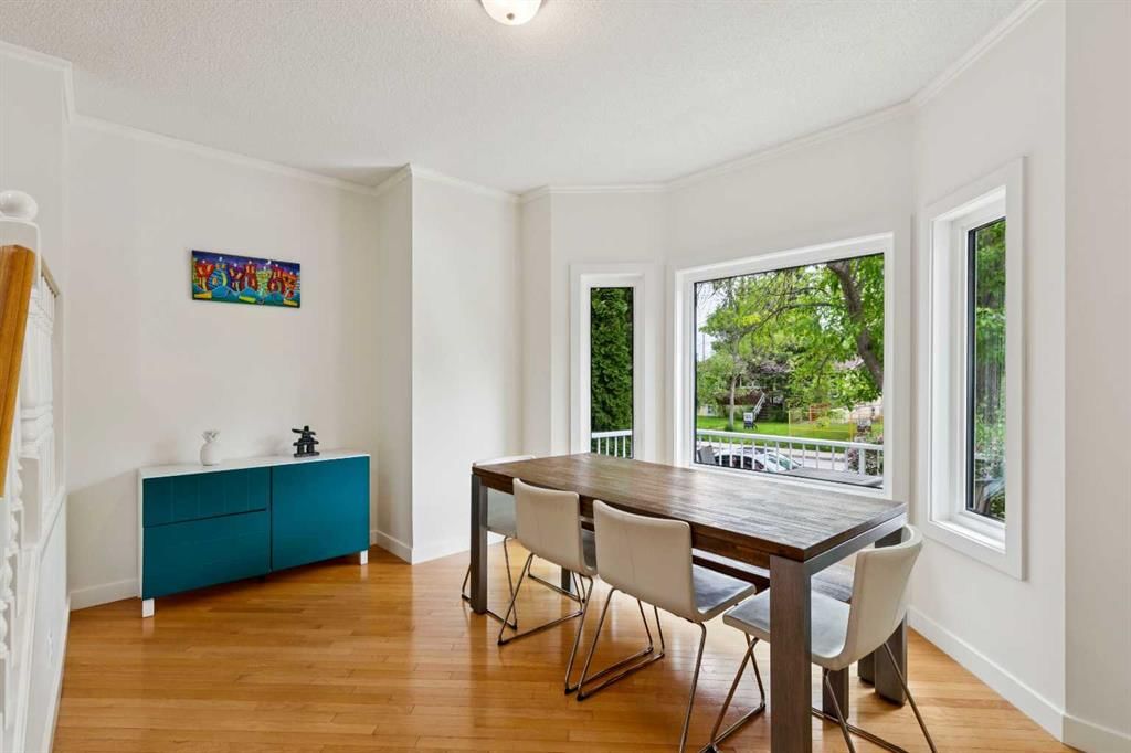 718 53 Avenue SW, Calgary — photo 4 of 42