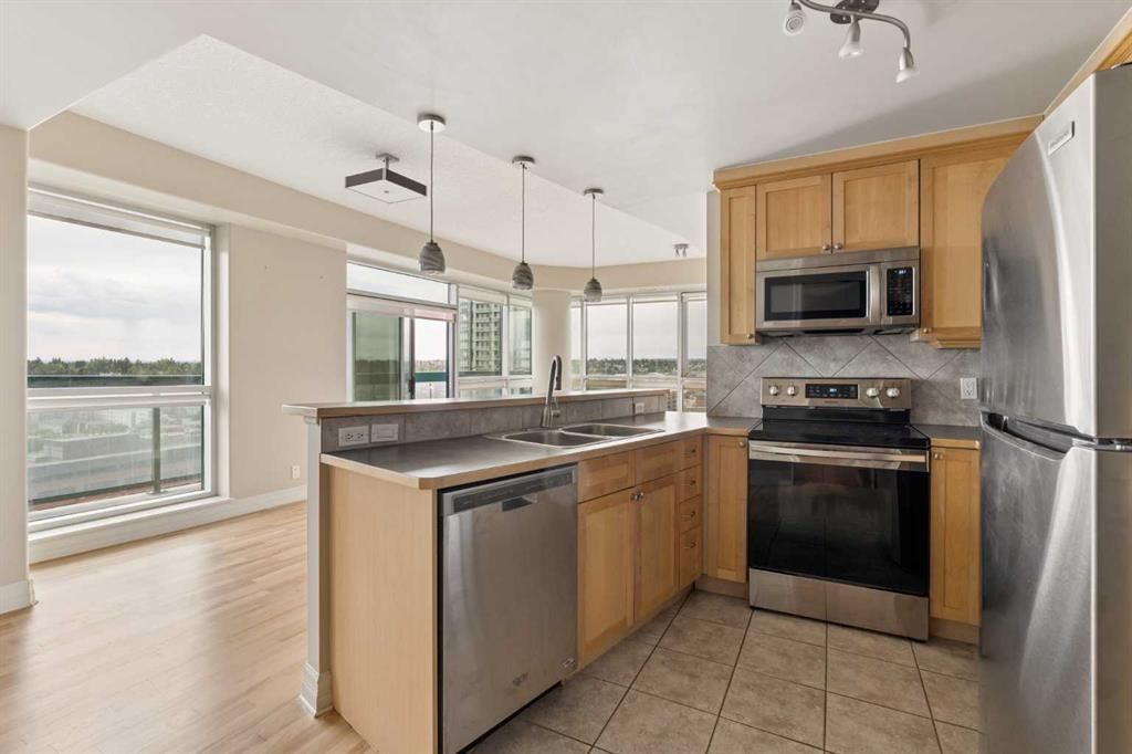 1703, 836 15 Avenue SW, Calgary — photo 4 of 25