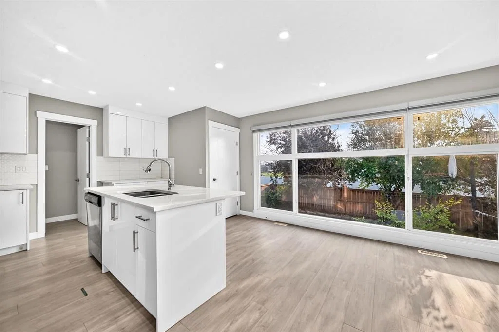 2703 60 Street NE, Calgary — photo 4 of 50