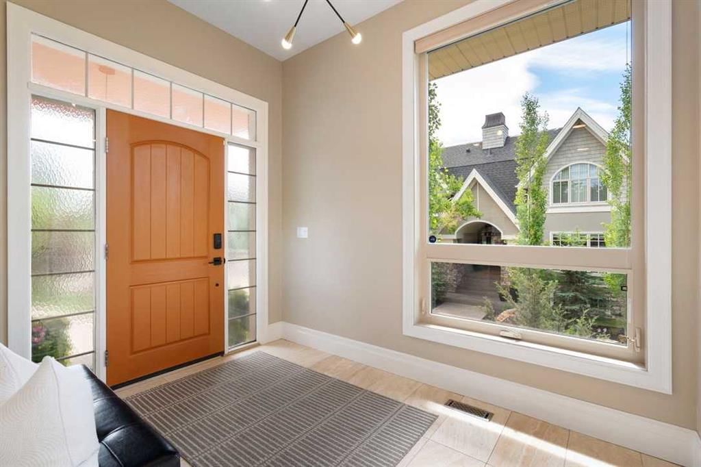 160 Posthill Drive SW, Calgary — photo 2 of 50