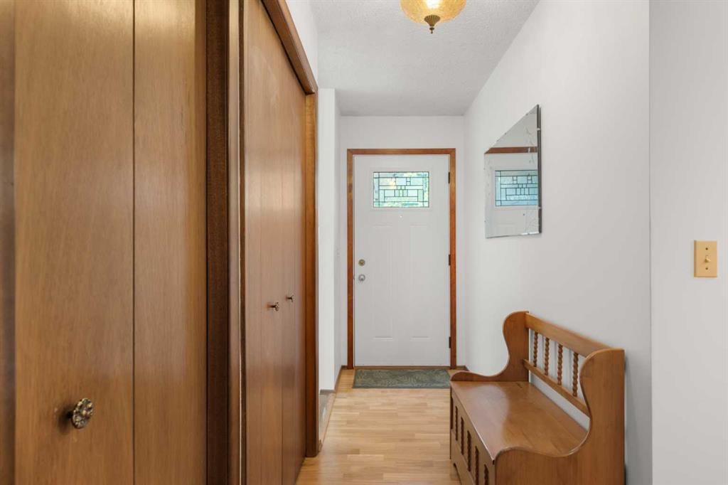 14304 Deer Ridge Drive SE, Calgary — photo 3 of 46