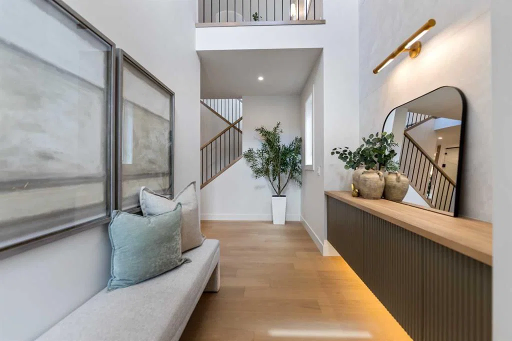 50 Patterson Rise SW, Calgary — photo 2 of 40