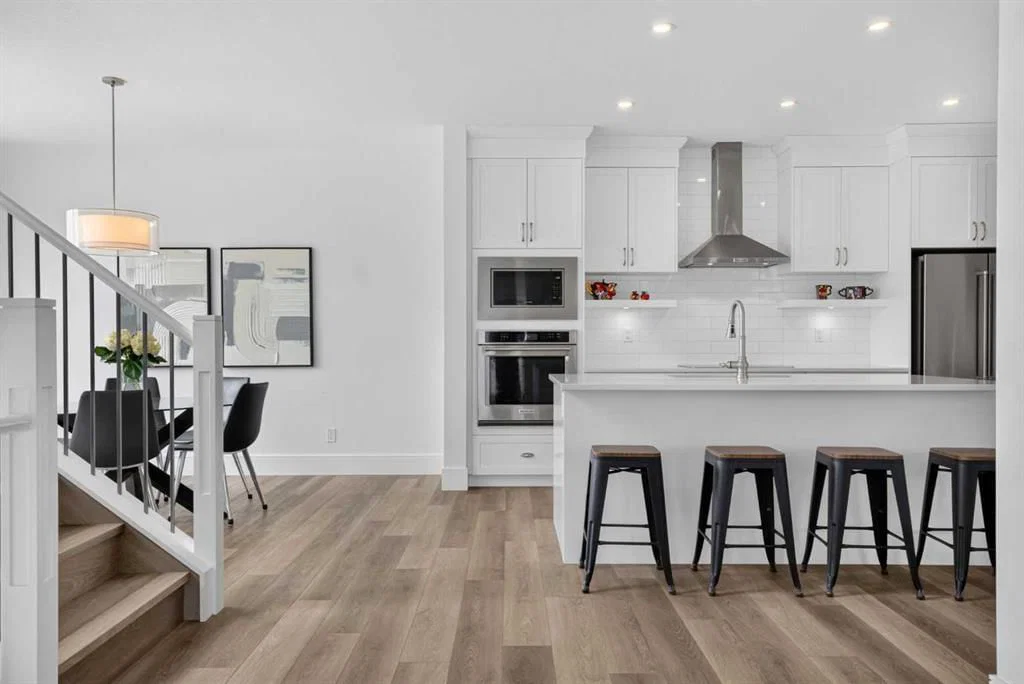 235 Treeline View SW, Calgary — photo 5 of 50