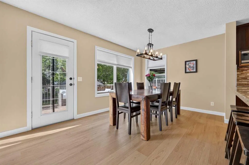 67 Hidden Ranch Terrace NW, Calgary — photo 4 of 44