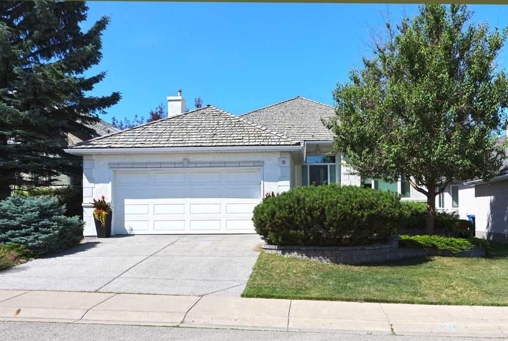 15 Hampstead Rise NW, Calgary — main listing photo