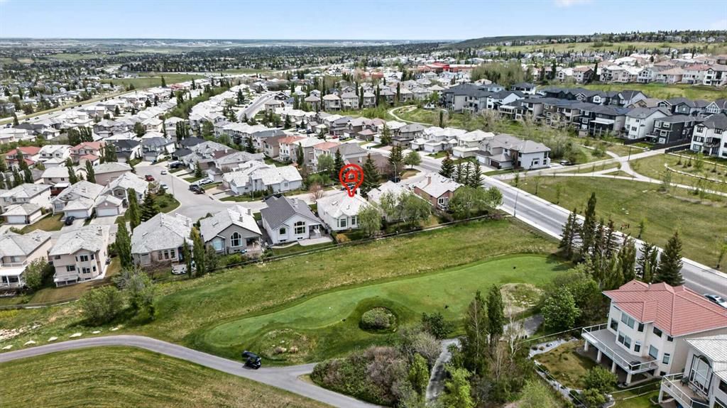 15 Hampstead Rise NW, Calgary — photo 4 of 50