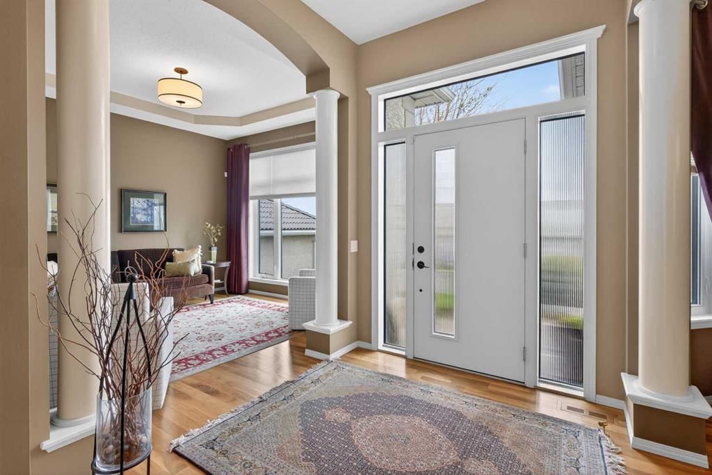 15 Hampstead Rise NW, Calgary — photo 5 of 50