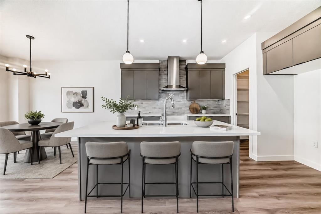 109 Heritage Park, Cochrane — main listing photo