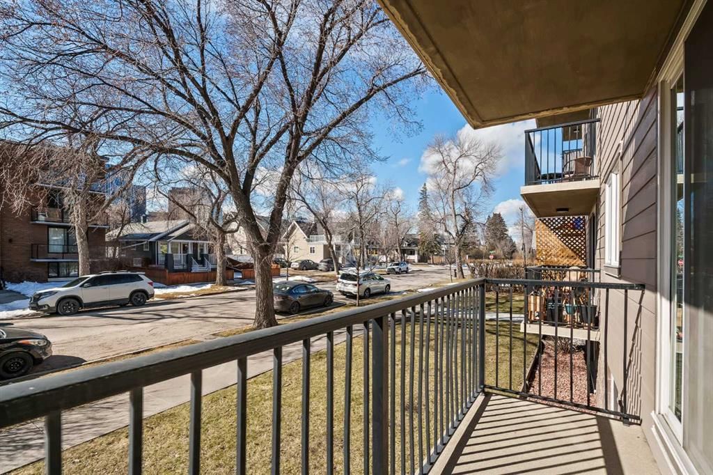 204, 310 4 Avenue NE, Calgary — photo 4 of 39