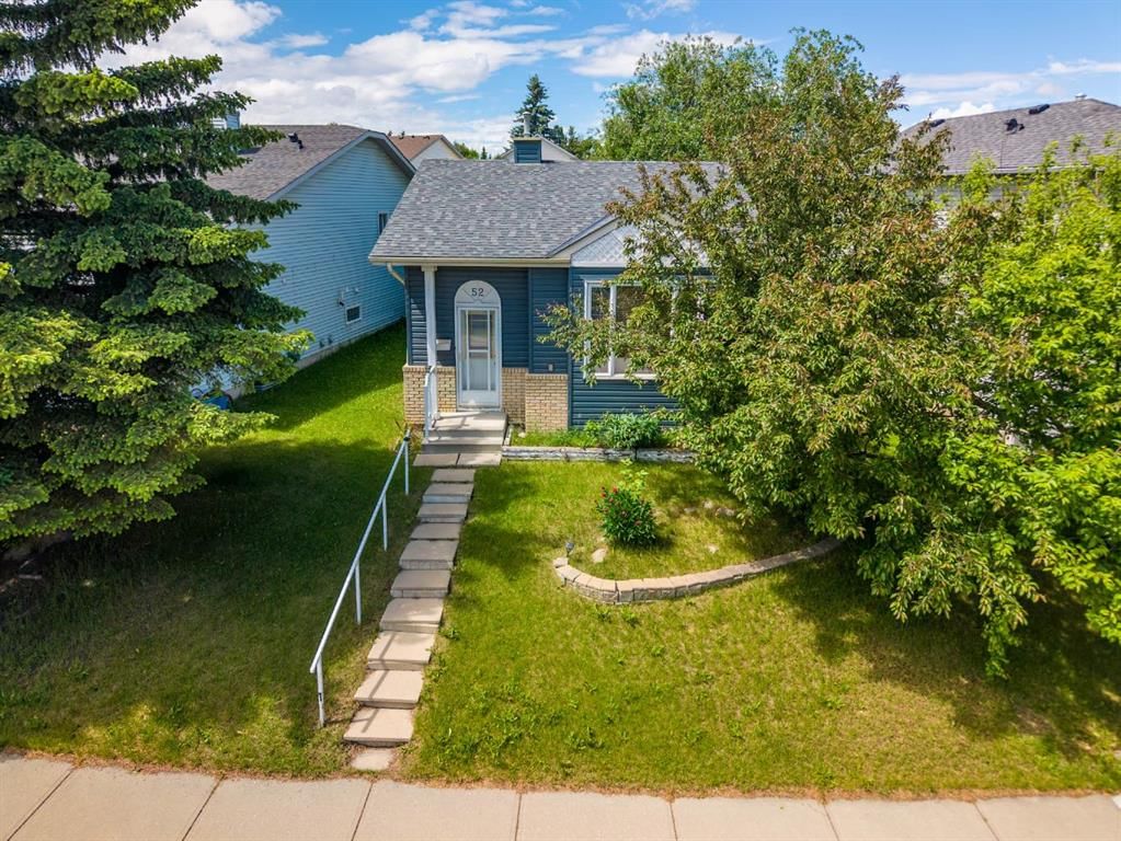 52 Covington Road NE, Calgary — photo 3 of 43