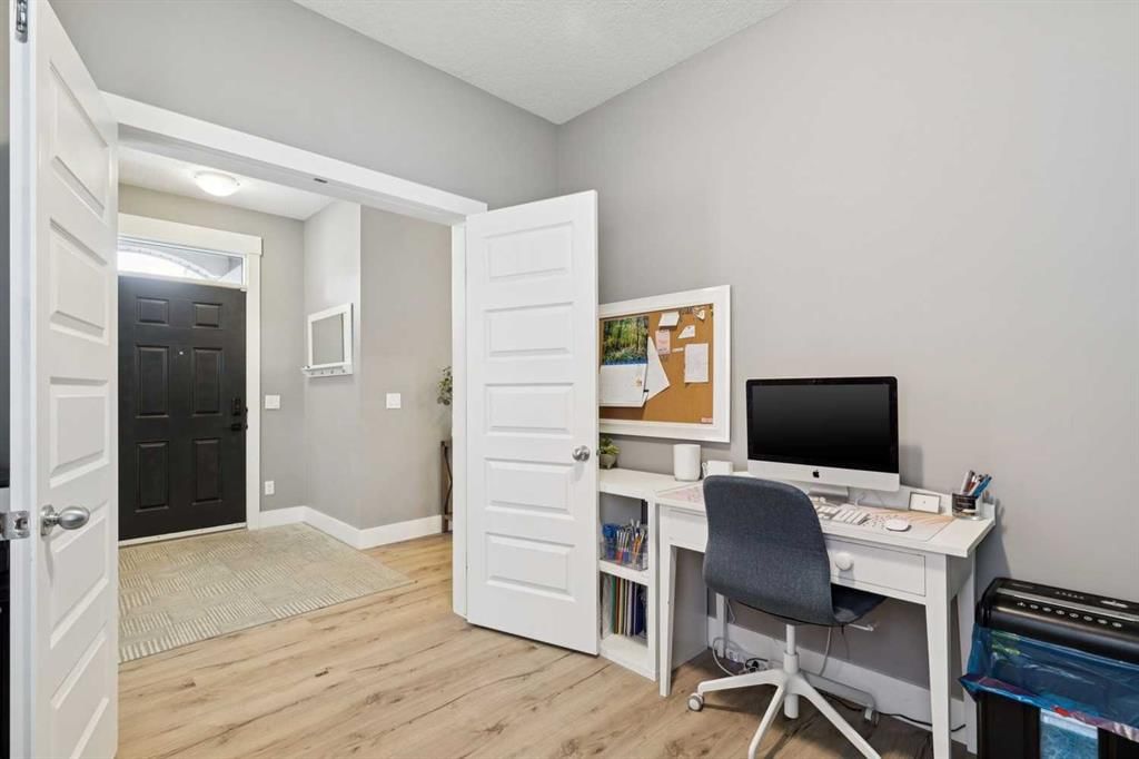 48 Masters Common SE, Calgary — photo 5 of 50
