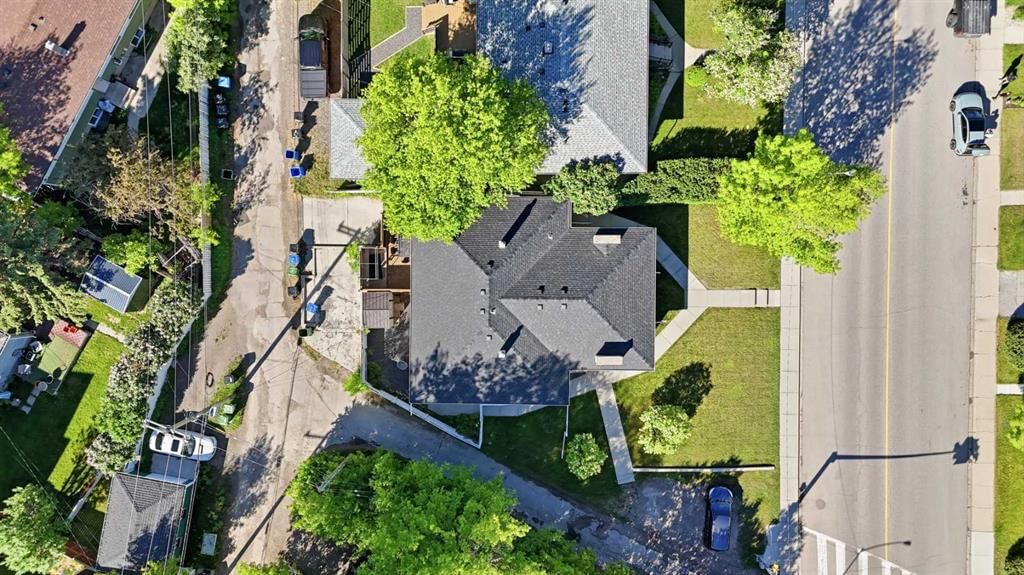 2404 & 2406 Richmond Road SW, Calgary — photo 4 of 47