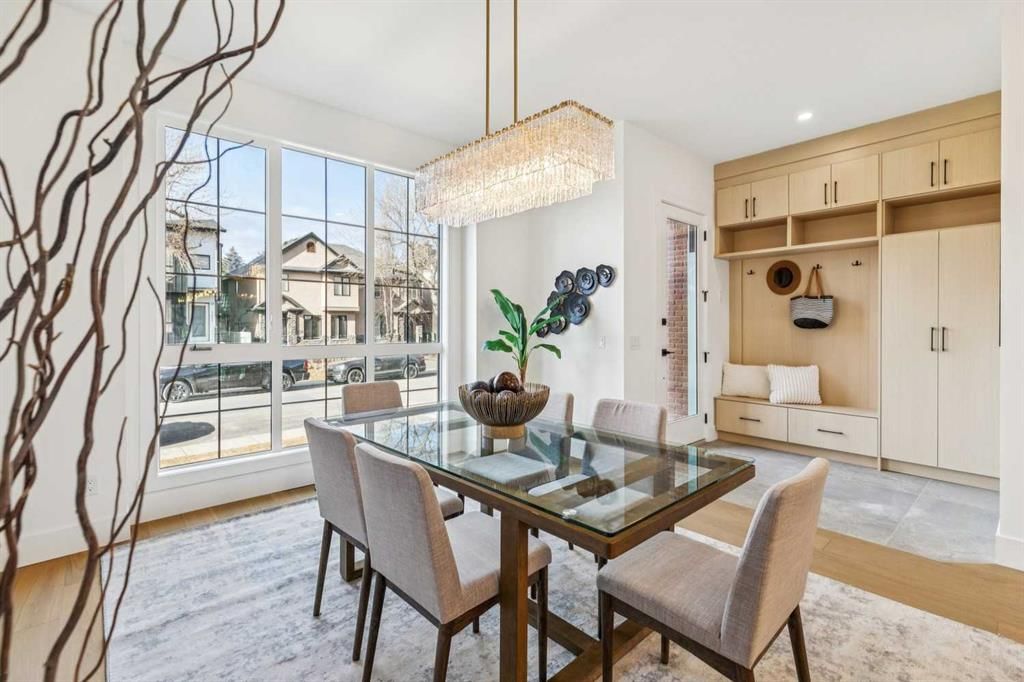 2428 27 Street SW, Calgary — photo 4 of 33