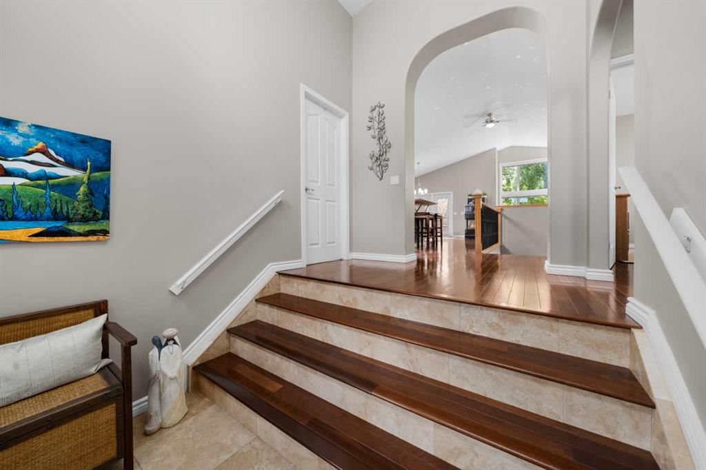 35 Chaparral Circle SE, Calgary — photo 2 of 50