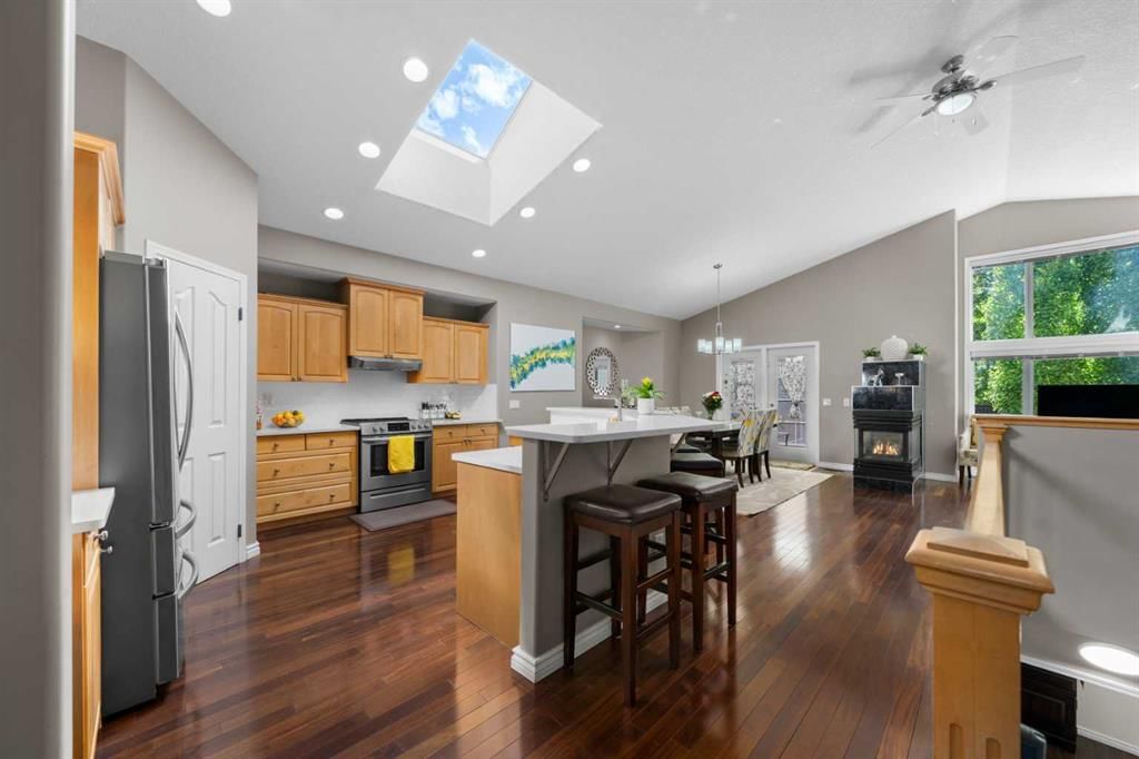 35 Chaparral Circle SE, Calgary — photo 4 of 50